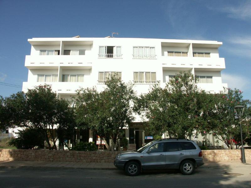 Maria Hotel Es Pujols Buitenkant foto